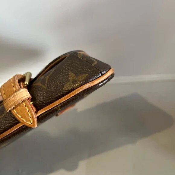 Louis Vuitton Monogram Canvas Pochette Marelle Bag - Picture 7 of 12